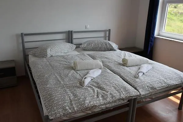 Ara-marina Baska (Krk)